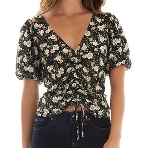 NEW BCX- XS shirt w| adjustable/ruched front and tags attached